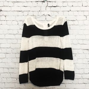 H&M Divided B&W Striped Knit Crewneck Sweater – S